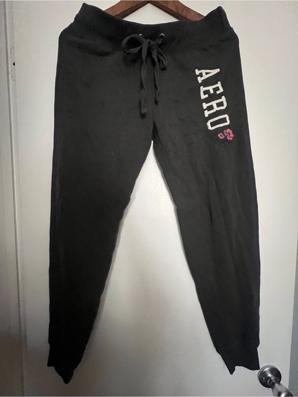 Aeropostale dark grey cinched sweatpants - Small